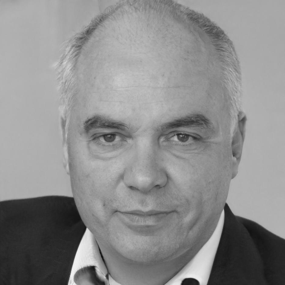 Retrato profesional de Evaristo Campos